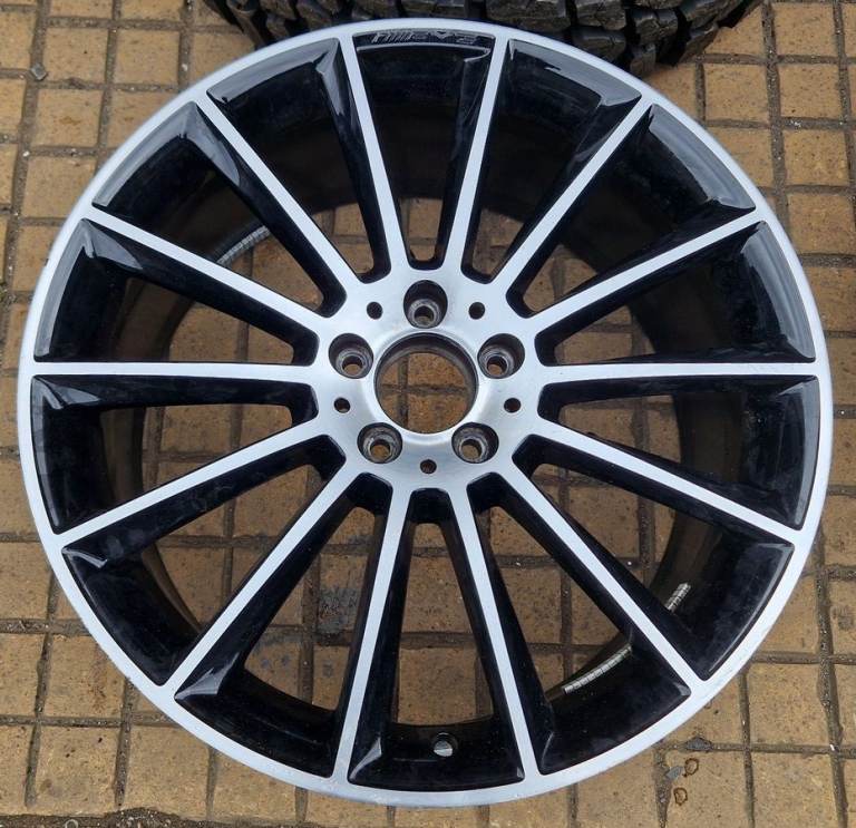 MERCEDES E CLASS 20'' GENUINE AMG BLACK DIAMOND CUT REAR USED ALLOY WHEEL T204