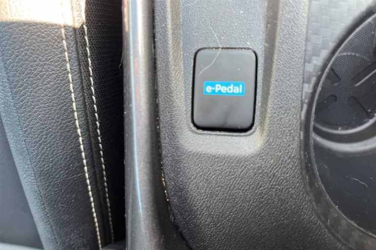 2022 Nissan Juke 1.6 HYBRID TEKNA 5DR AUTO Hatchback Hybrid Automatic