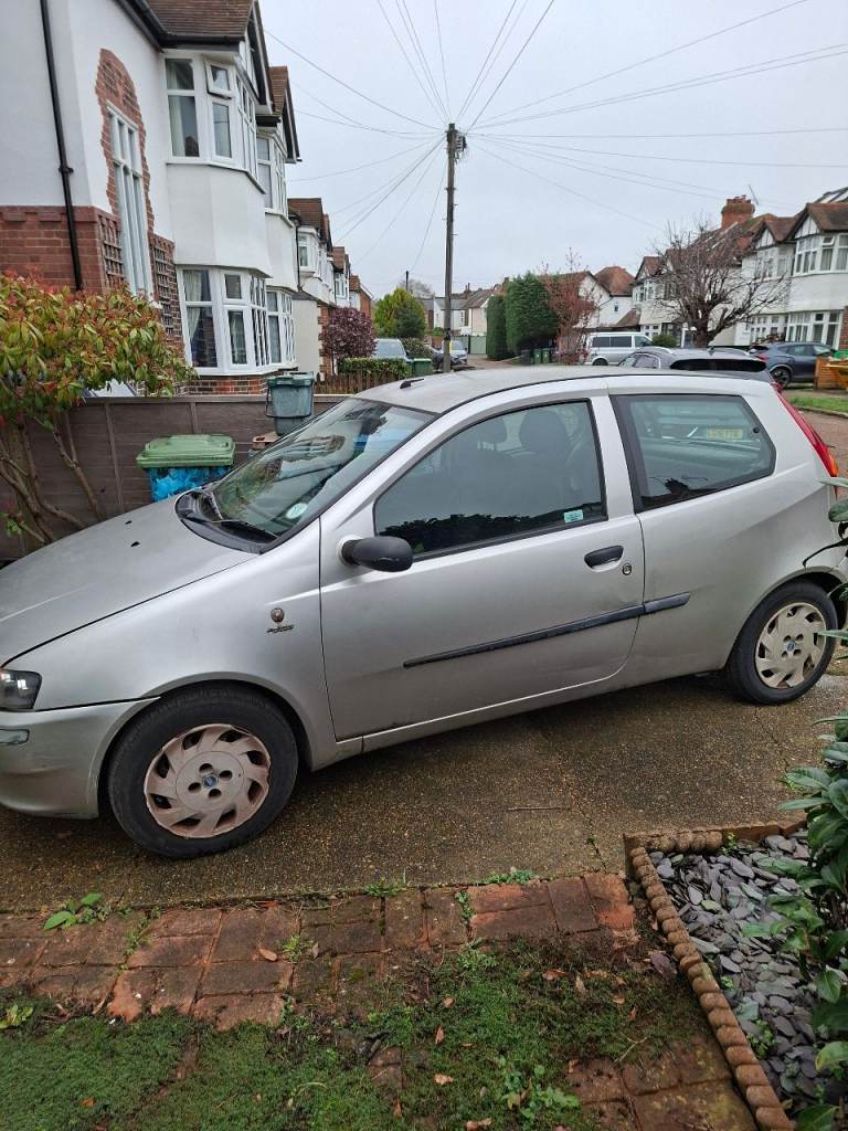 Fiat, PUNTO, Hatchback, 2002, Manual, 1242 (cc), 3 doors