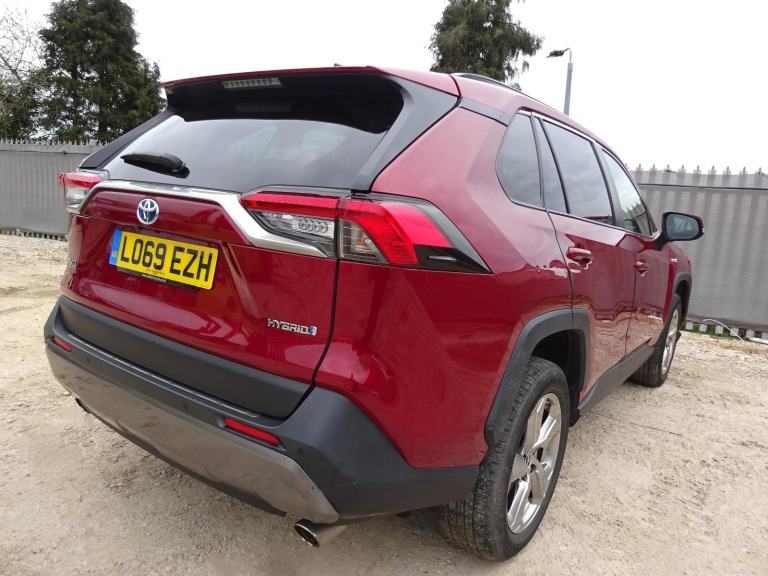 2019 69 REG TOYOTA RAV4 DESIGN HEV HYBRID AUTO DAMAGED REPAIRABLE SALVAGE