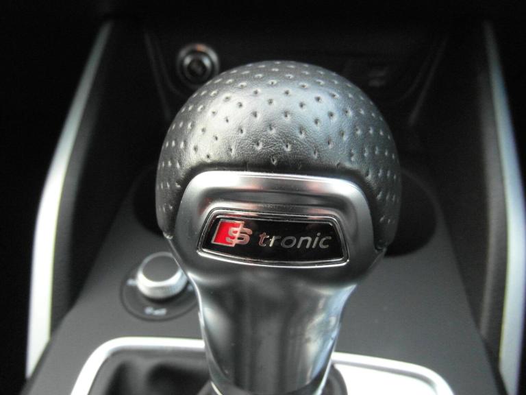 2019 Audi Q2 1.5 TFSI CoD 35 S line SUV 5dr Petrol S Tronic Euro 6 (s/s) (150 ps) ESTATE Petrol A...