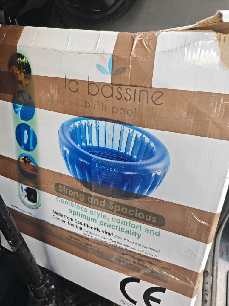 La Bassine birth pool in a box 