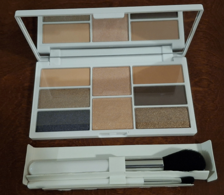 No 7 Midnight Glow Face & Eye Palette NEW/Boxed