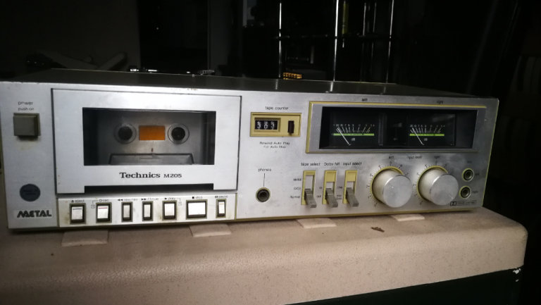 Technics M205 cassette deck