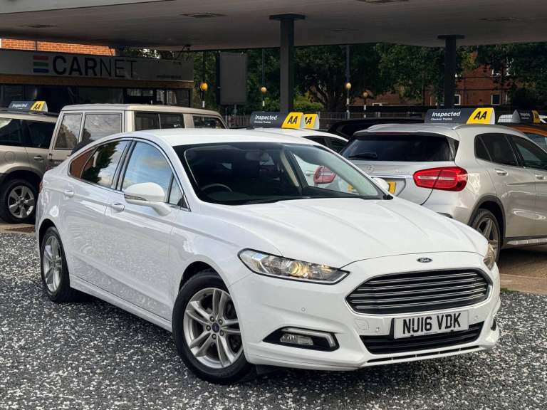 2016 Ford Mondeo 1.0 EcoBoost Zetec 5dr [Nav] HATCHBACK PETROL Manual