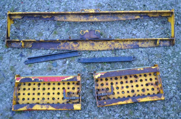 Land Rover Defender Rear Folding Step Assembly