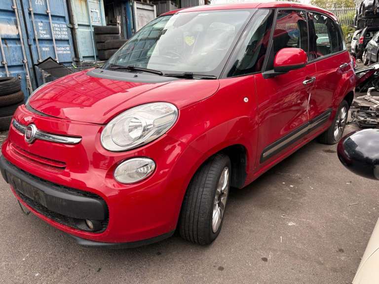 BREAKING - 2013 FIAT 500L - ALL PARTS AVAILABLE