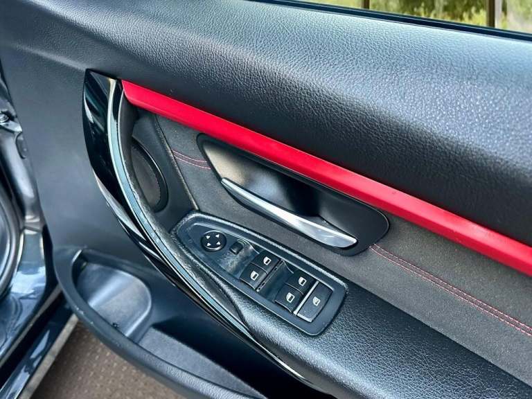  BMW 3 Series 1.5 318i Sport Saloon 4dr Petrol Auto Euro 6 (s/s) (136 ps) Petrol Automatic