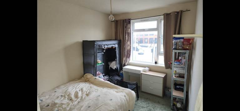 Double Room to let