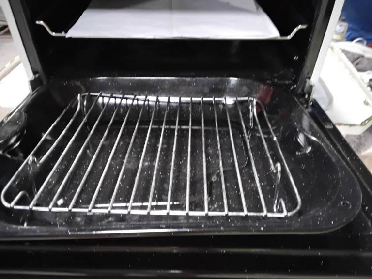BABY BELLING TABLE COOKER 120R Mk6