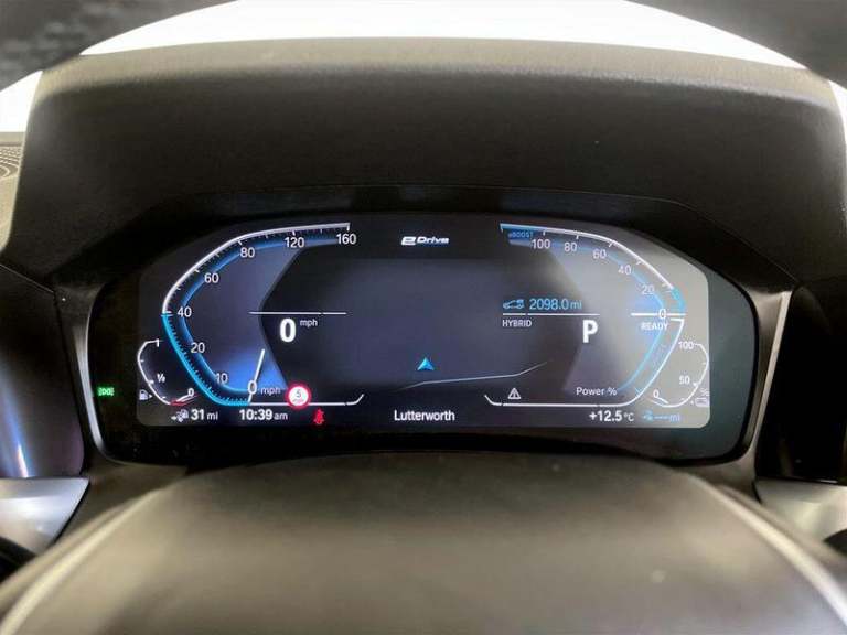 2019 BMW 3 Series 330e SE Pro 4dr Auto SALOON PETROL/ELECTRIC Automatic