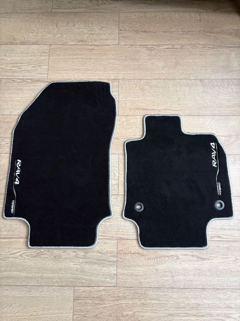 Toyota RAV4 Carpet floor mats 