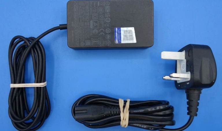Microsoft surface  Charger 65W with UK Plug – Good Condition