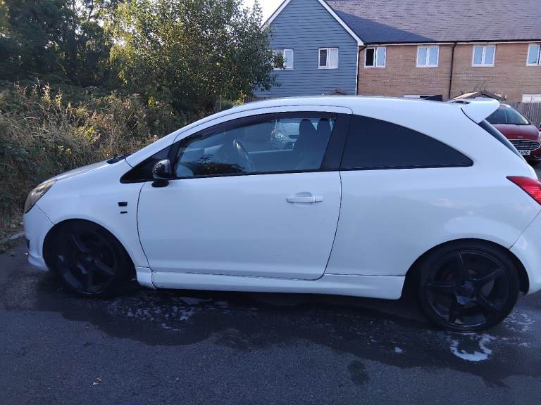 Vaxhuall corsa 2010 1.2cc 