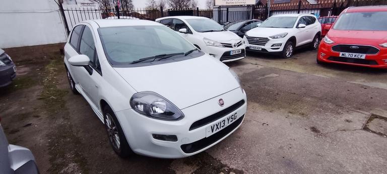 2013 Fiat Punto 1.4 GBT Manual Euro 5 (s/s) 5dr HATCHBACK Petrol Manual