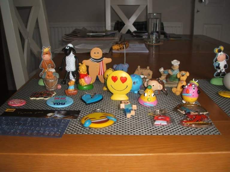Assorted Toys / Ornaments  Approx 30 items
