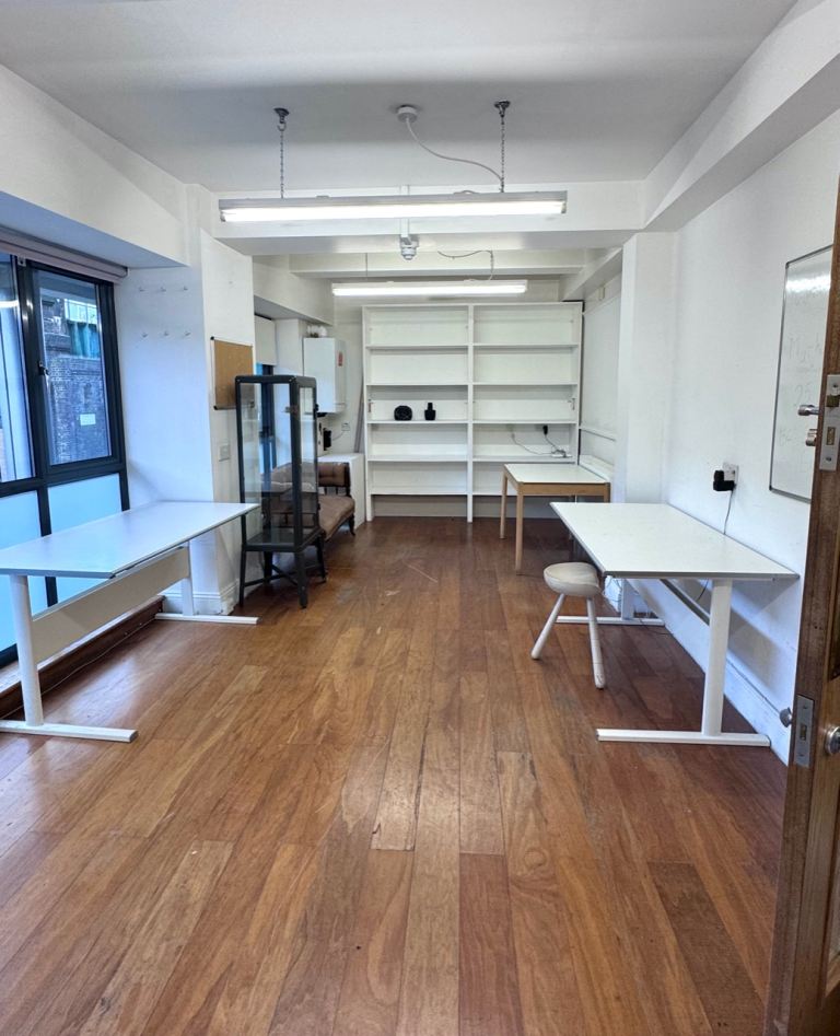 PRIVATE STUDIO SPACE TO LET - LONDON FIELDS
