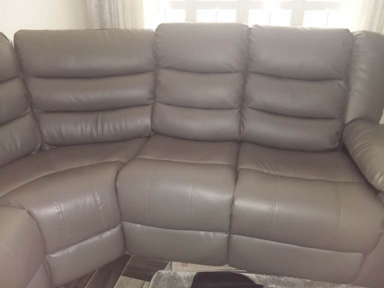 Corner sofa excellent condition 