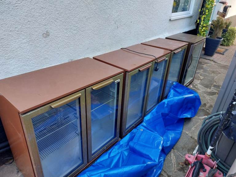 2 double glass door fridge/2 single glass door fridges