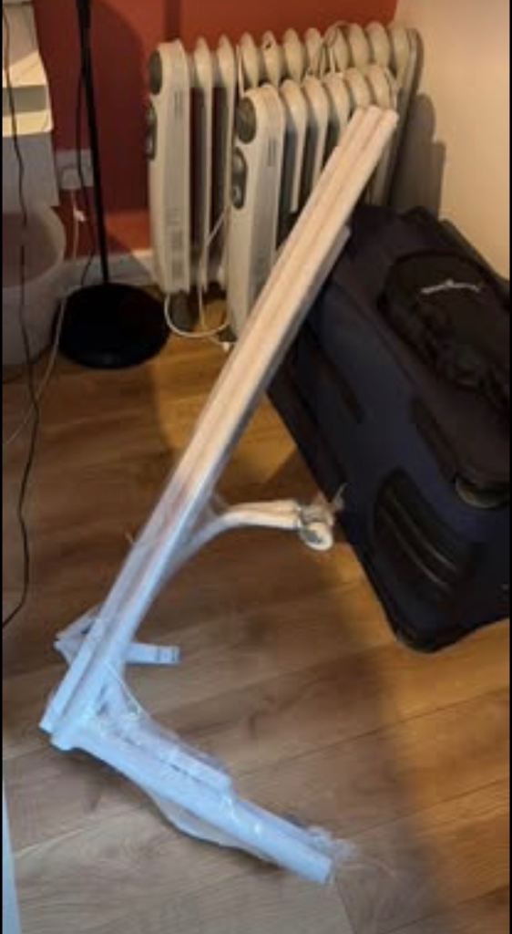 Clothes rack on wheels 