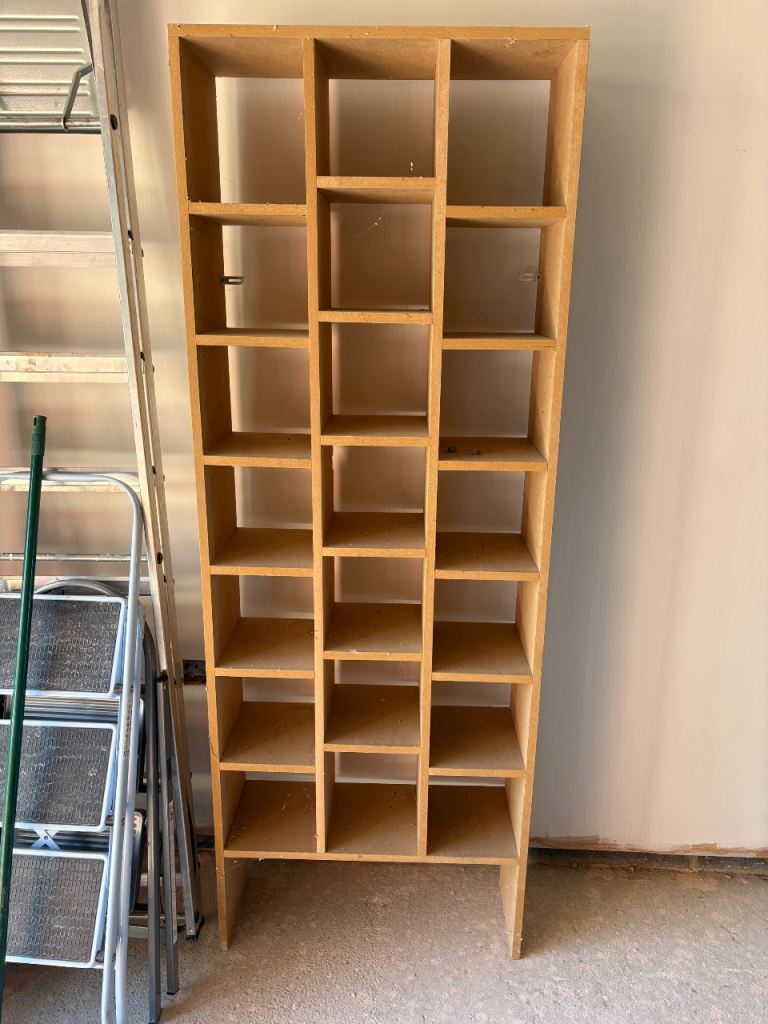 Pigeon hole storage 