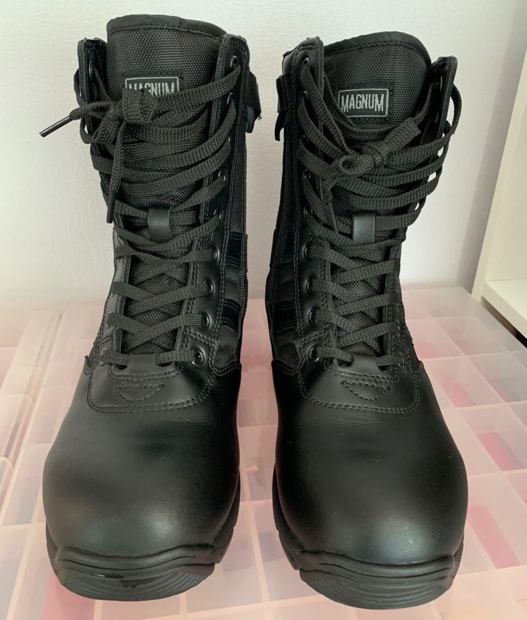 Magnum Panther 8.0 Side Zip tactical, security, military, cadet boots Size 7 