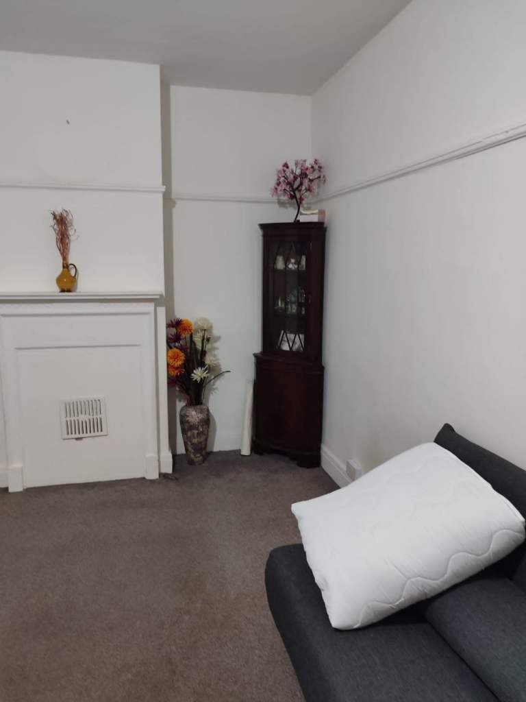 Two spacious master bed room to rent
