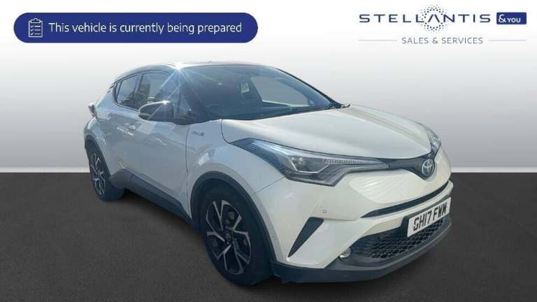 2017 Toyota C-HR 1.8 VVT-h Dynamic SUV 5dr Petrol Hybrid CVT Euro 6 (s/s) (122 ps) SUV Hybrid Aut...