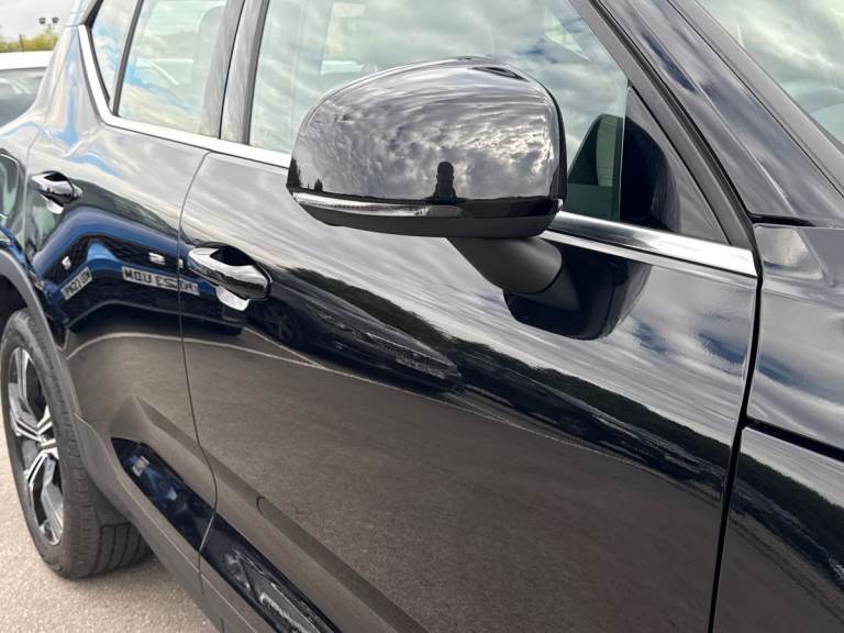 2022 Volvo XC40 2.0 B4P Inscription 5dr AWD Auto [7 speed] ESTATE PETROL Automatic