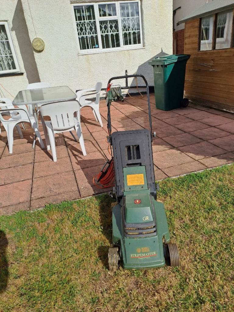 Black & Decker Stripmaster Electric Lawn Mower – Good Condition