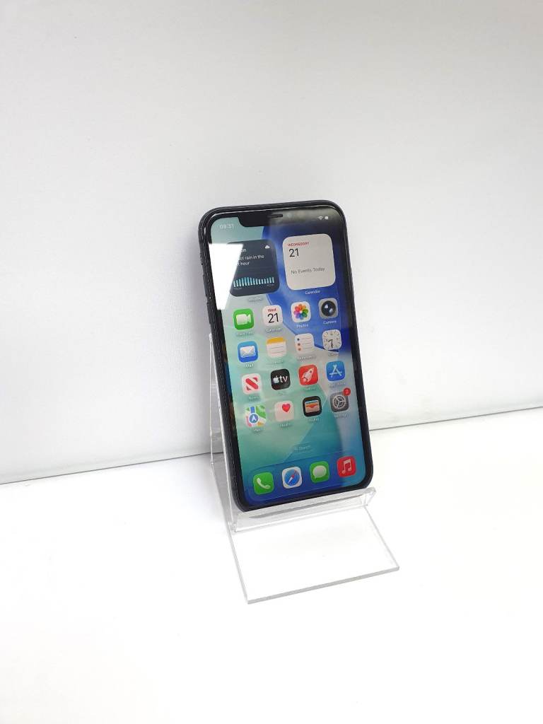 IPHONE 11 64GB GRADE A/B fully tested ,good battery life (refurbished)unlocked