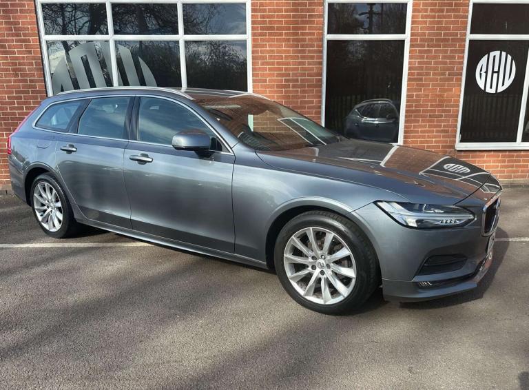 2019 Volvo V90 2.0 V90 Momentum+ T4 Auto 5dr Estate Petrol Automatic