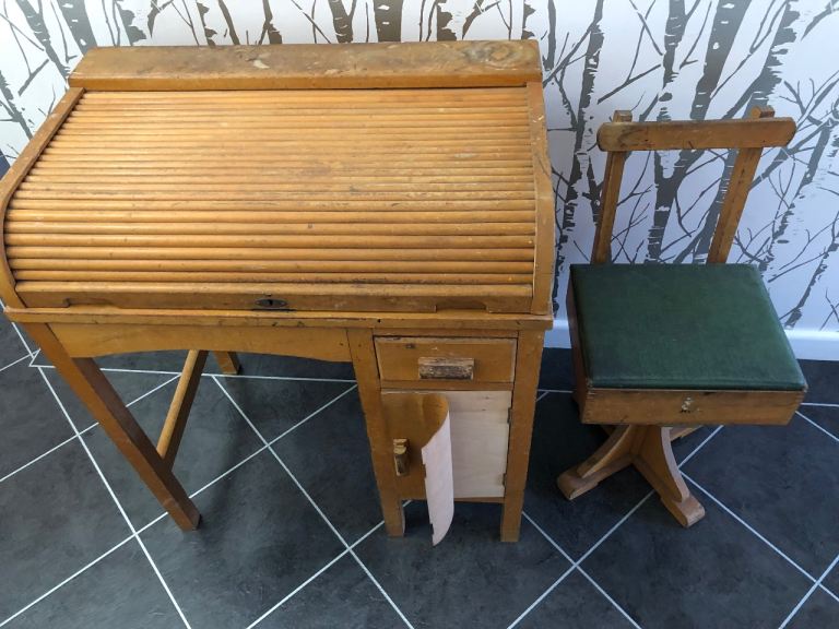 Child’s vintage roll top desk & chair