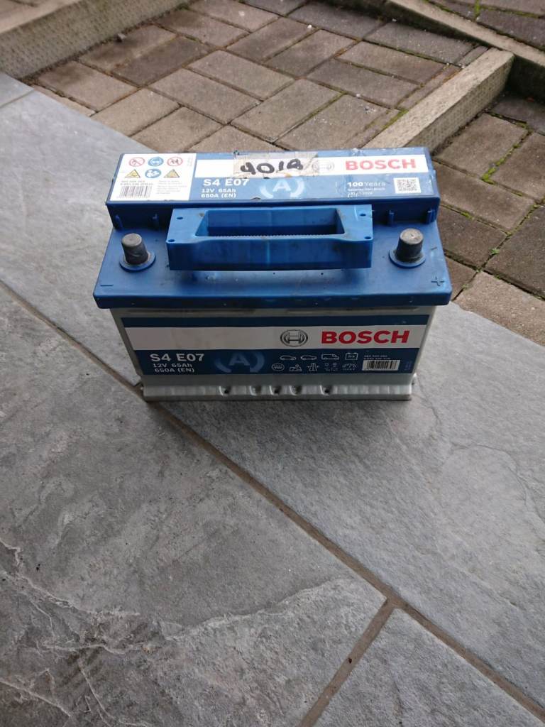 Car or van battery bosch start stop 12v 65ah 650a 