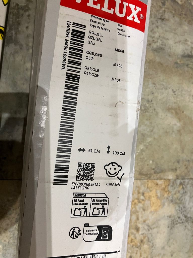 Black velux blind 61 cmx100 cm