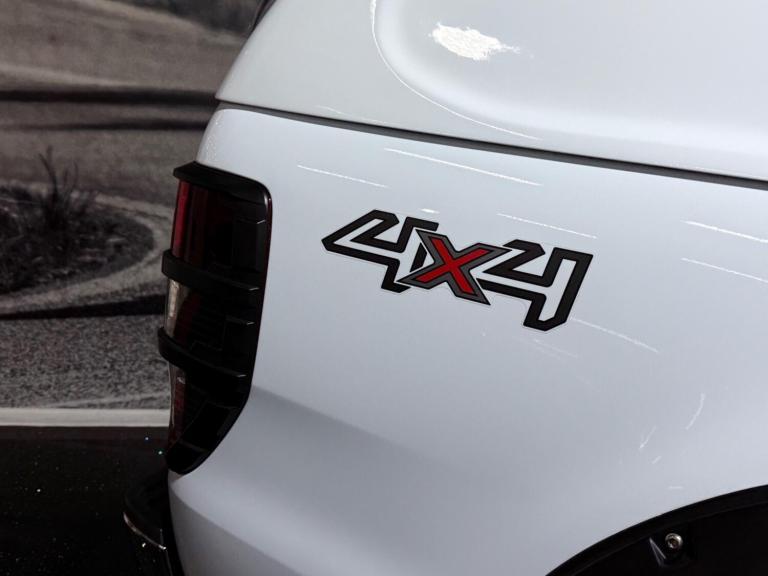 2016 Ford Ranger 2.2 TDCi Limited 1 Auto 4WD Euro 5 4dr PICK UP Diesel Automatic