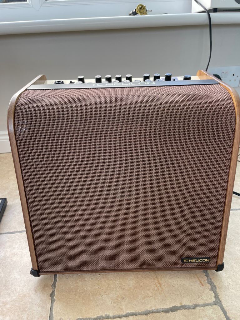 TC Helicon 100 acoustic guitar amp