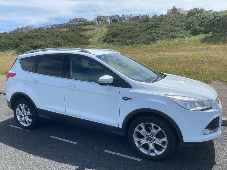 Ford, KUGA, Hatchback, 2015, Manual, 1997 (cc), 5 doors