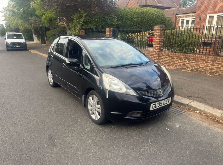 2009 HONDA JAZZ EXECUTIVE 98K MILES 1.4L AUTOMATIC BLACK PETROL ALLOYS TINTS ULEZ