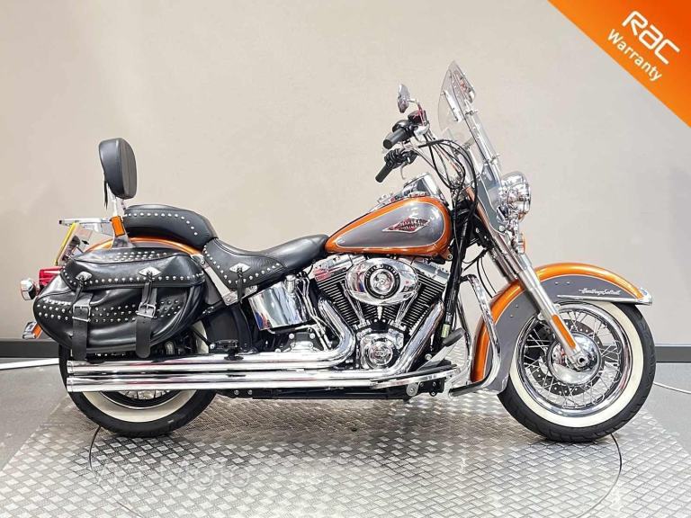 HARLEY-DAVIDSON FLSTC 103 HERITAGE STC 1690 15 - 2015 - 11013 miles