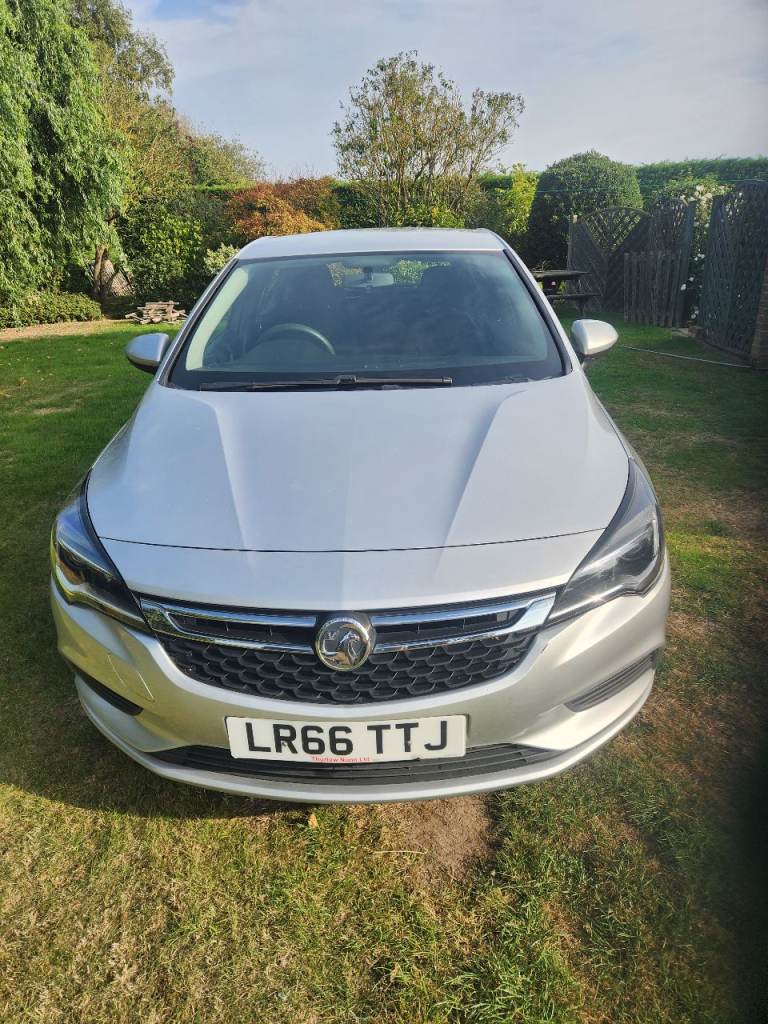 Vauxhall, ASTRA, Hatchback, 2017, Manual, 1598 (cc), 5 doors