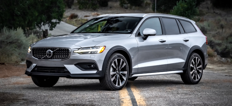 Wanted Volvo v60 cross country 2018 -2020