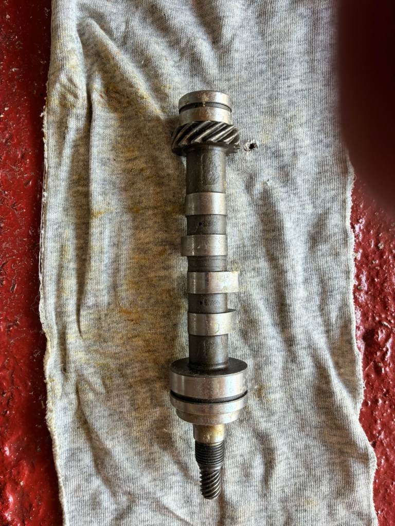 Moto Guzzi Le Mans Camshaft