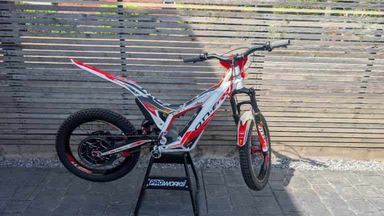 TRS ON-E 20" 2024 kids electric trials bike
