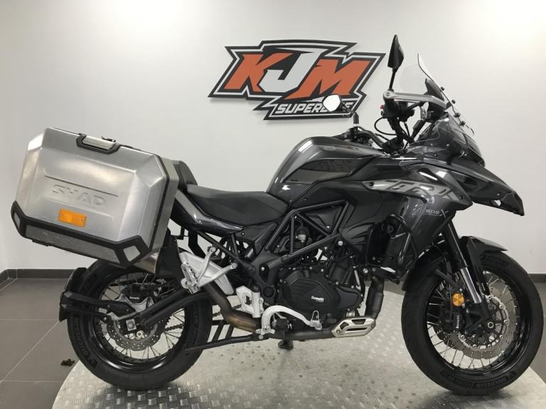 BENELLI TRK 502 X E5 IN GREY, 2021/21, 12,080 MILES, PANNIERS, HEATED GRIPS
