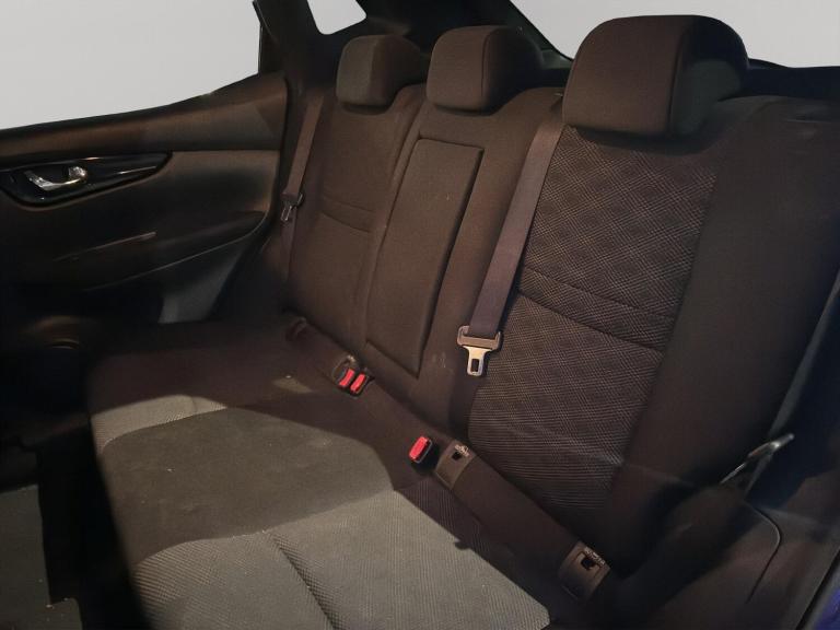 2014 Nissan Qashqai 1.2 DiG-T N-Tec 5dr HATCHBACK PETROL Manual