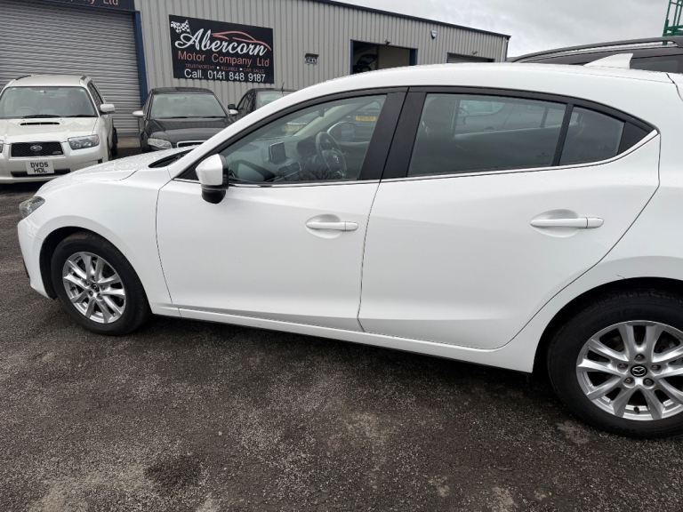 2016 Mazda 3 SE-Nav 2.2 Diesel Sky-Active Technology power steering electric windows, 