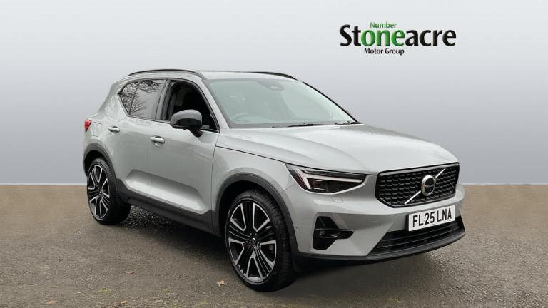 2025 Volvo XC40 2.0 B3 MHEV Ultra Dark SUV 5dr Petrol Hybrid DCT Auto Euro 6 (s/s) (163 ps) ESTAT...