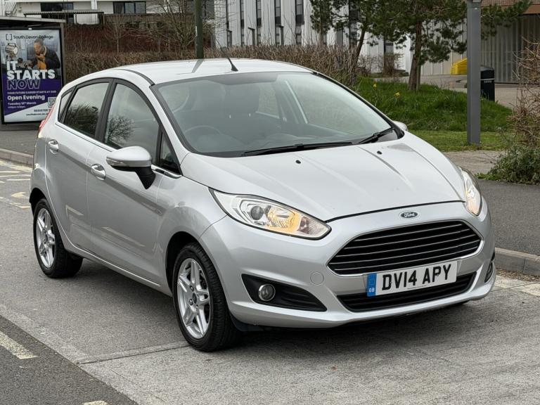FORD FIESTA 1.6 Zetec 2014