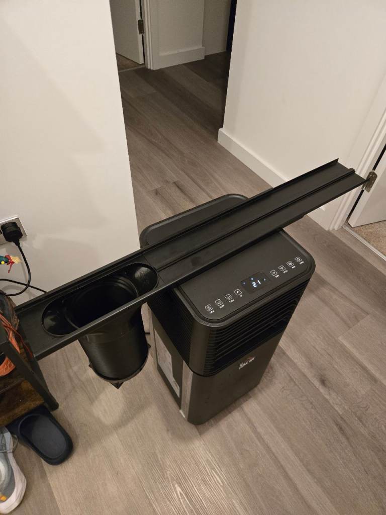 Homcom AC 8000 Btu/h - Good Condition